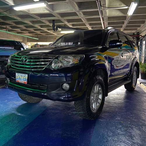 Imagen 3 de 9 de Toyota Fortuner Sr 2013