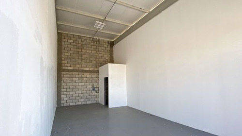 Imagen 4 de 4 de Local Comercial En Navetec Beta Parque Industrial