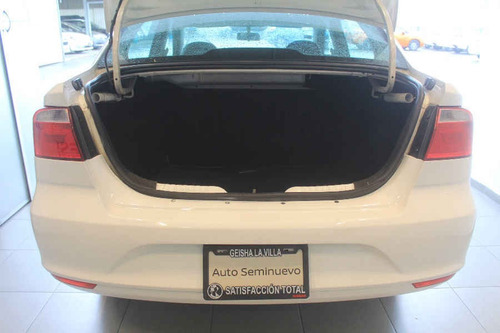 Imagen 10 de 14 de Volkswagen Gol 2014 4p Sedán Cl L4/1.6 Man