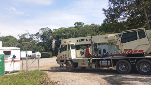 Grua Telescopica Marca Terex 40 Ton, Mod 1998, Certificada