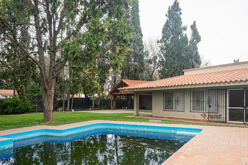 Imagen 22 de 25 de Casa 3 Dormitorios Con Pileta Fisherton