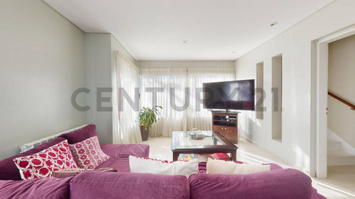 Casa En Venta En Grand Bell 1, Mirá Las Fotos Y Recorré El Tour Virtual!!!