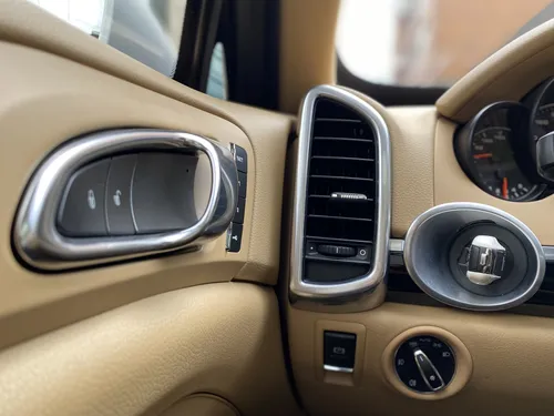Porsche Cayenne Platinum Edition