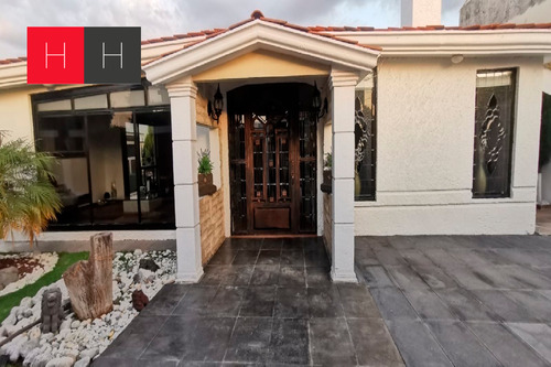 Casa En Venta En Zavaleta Y Camino Real