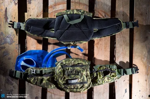 Camelbak enduro hot sale