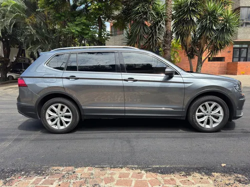 Volkswagen Tiguan Allspace Comfortline 2.0 Tsi 4motion