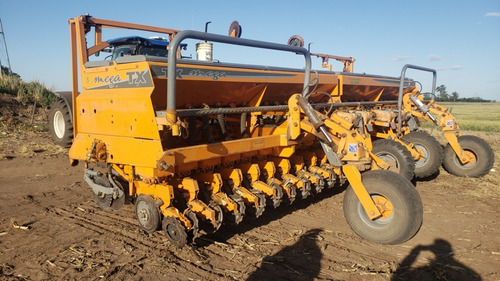 Imagen 1 de 6 de Sembradora, Agrometal, Tx Mega De 22 A 35 Cm, Monitor.