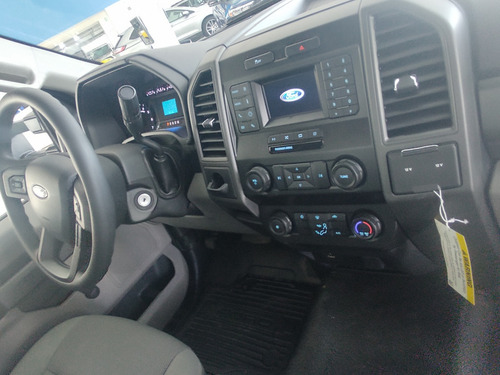 Imagen 3 de 12 de Ford F350 Xl Plus Super Duty 2022