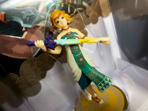 Princess Zelda Tears Of The Kingdom Amiibo (Usado)