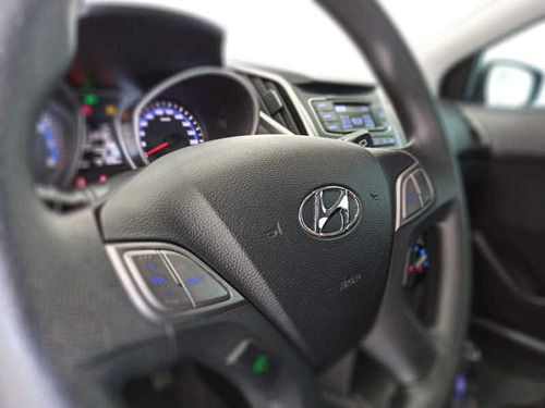 Imagem 9 de 15 de Hyundai Hb20 1.6a Comf 2017