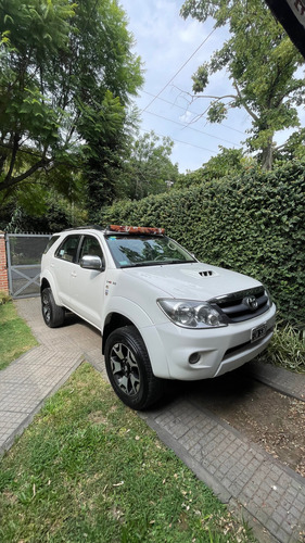 Toyota Hilux SW4 3.0 Srv Cuero At