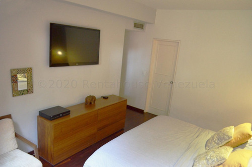 Ms: 25-8836 Se Vende Amplio E Iluminado Apartamento En Planta Baja, En Los Samanes. A=230m2, 3h, 3b, 3p.