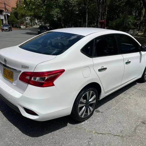 Nissan Sentra 1.8 B17 Fl Exclusive