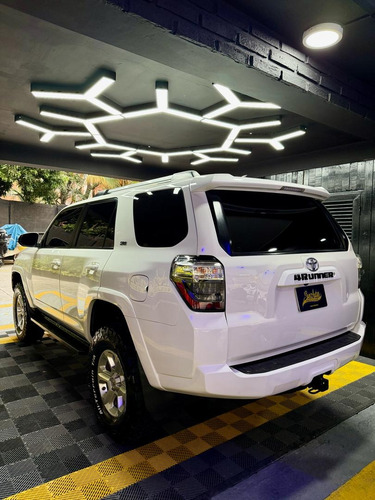 4runner Año 2019 4x2 31.000millas 2 Dueños Impecable