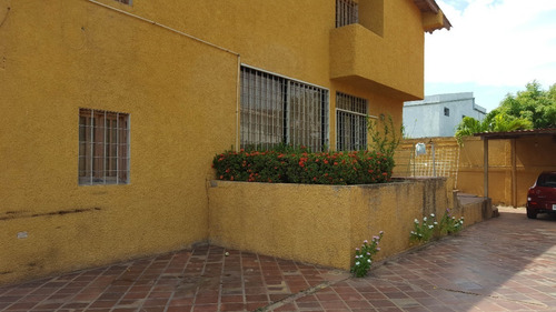 Imagen 30 de 30 de Espectacular Casa Para Una Familia Numerosa 04120656408 Cod Mls 23-5240