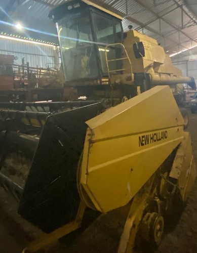 Colheitadeira New Holland 8055 Ano 1992