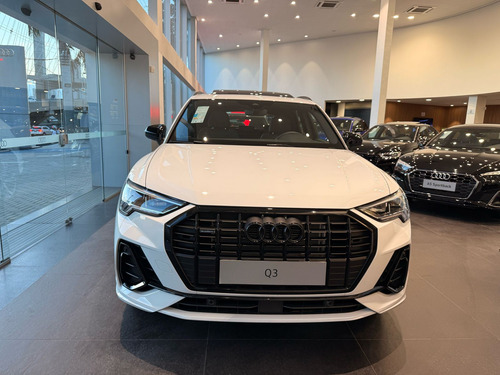 Audi Q3 2.0 40 TFSI GASOLINA PERFORMANCE BLACK PLUS QUATTRO TIPTRONIC