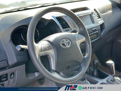 Toyota Hilux CD SRV 4X4 2.7 FLEX 16V AUT.