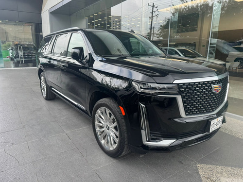 Cadillac Escalade Esv (larga) 2023