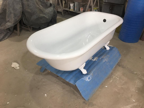 Bañera Con Patas Antigua Blanca Ferrum Blanco (Usado)