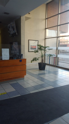 Metro Sta Isabel Un Dormitorio Amplio Equipado Con Terraza