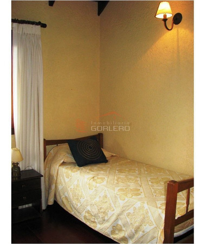 Imagen 15 de 30 de Casa De 4 Dormitorios Con Parrillero En Venta Y Venta Temporal Punta Ballena