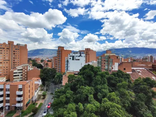 Apartamento En Venta En Laureles. Cod V20454