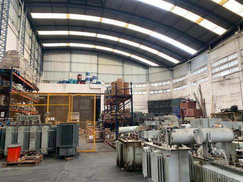 Imagen 12 de 20 de Galpon Industrial 1700 M² Cubiertos Con Puente Grúa 2.5 Tn.- Tablada