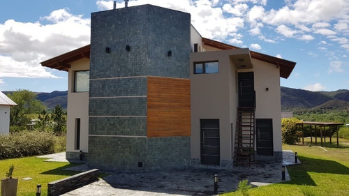 Imagen 3 de 25 de Venta De Complejo Integrado Por 3 Loft