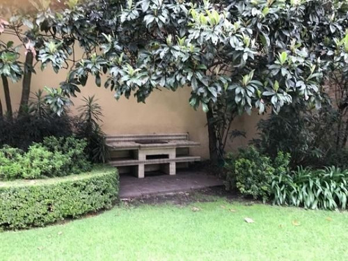 Casa En Venta En Lomas Hipódromo