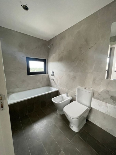 Imagen 17 de 23 de Departamento En Venta De 3 Ambientes En Las Lomitas Street - Lomas De Zamora