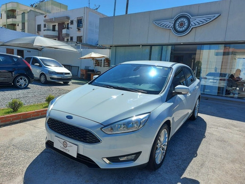 Ford Focus 2.0 Se Fastback 16v
