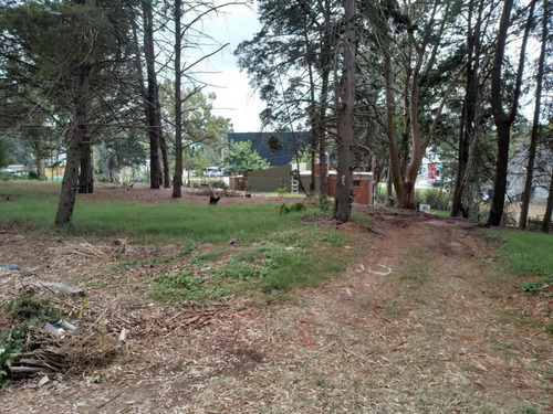 2 Lotes En Oportunidad Colon Casi Esq. Arcachon - 542 M2 Y 429 M2.