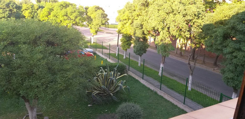 Imagen 16 de 30 de Departamento De 4 Ambientes - A La Calle - Bahia Blanca 2600