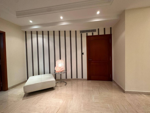 Annic Coronado Vende Exclusivo Apartamento En Resd. Benescola La Trigaleña Planta 100% Ref. 266640