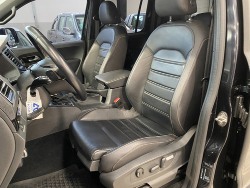 Imagen 11 de 18 de Amarok 3.0 V6 Black Style LG