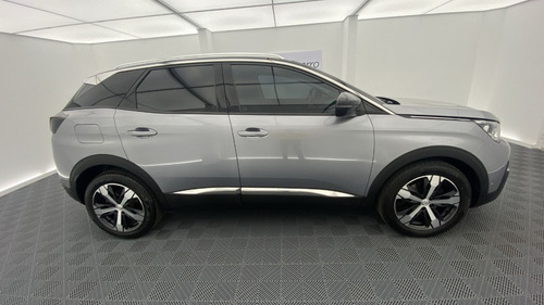 Imagen 10 de 25 de Peugeot 3008