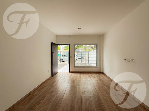 Venta En Bloque - Complejo De 3 Duplex - Castelar Sur