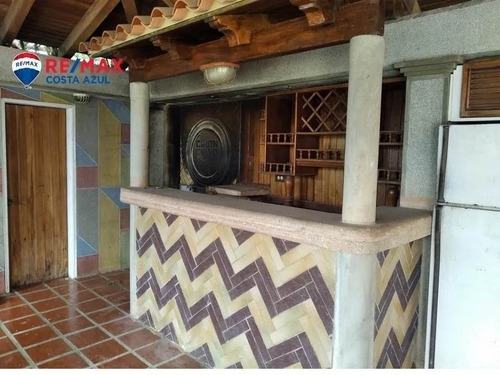 Imagen 10 de 13 de Se Vende Casa En Avenida Principal De Ciudad Flamingo, Chichiriviche