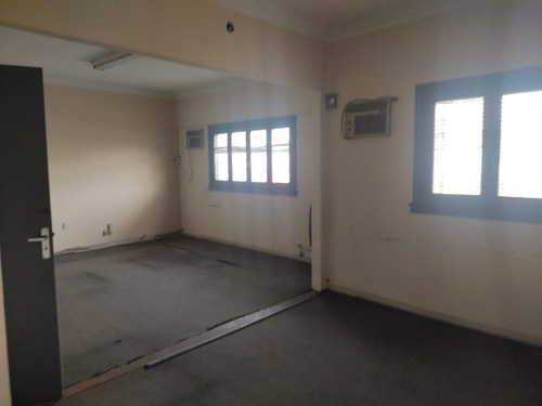Imagen 7 de 8 de Alquiler Local 1200m2 En Pleno Centro De Tigre
