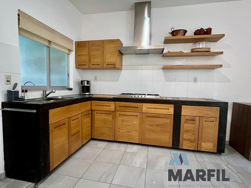 Casa En Venta Ideal Para Negocio / Oficinas En Esmeralda Norte Colima