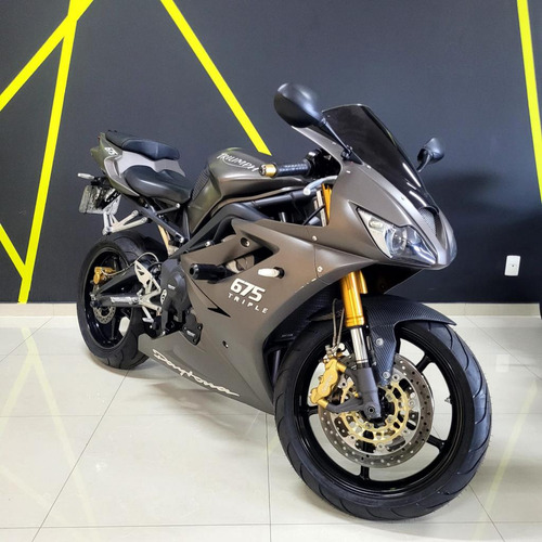  Triumph Daytona 675i