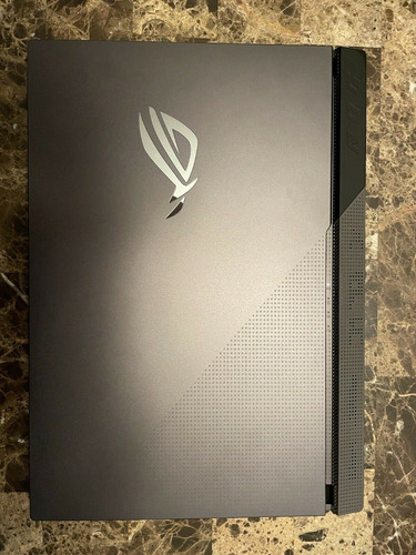 Laptop Asus Rog Strix G G531gt Negra 15.6 , Intel Core I7 (Usado)