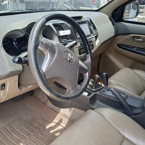 Toyota Fortuner 4.0
