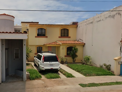 Se Vende Casa En Remate En C. Plumosa, Fracc. Las Palmas, Sinaloa Culiacán. Arf