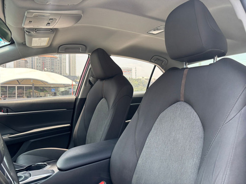 Toyota Camry 2.5 Le At