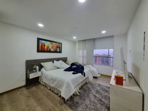 Apartamento En Venta En Loma De Las Brujas. Cod V12407