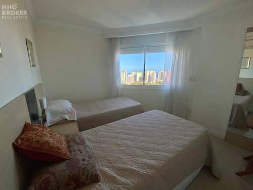 Apartamento En Alquiler De 3 Dormitorios En Mansa Casino Tower