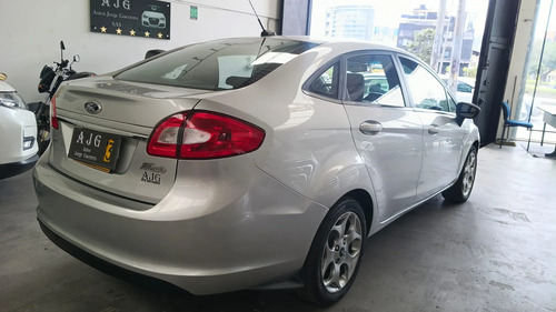 Ford Fiesta 1.6 At