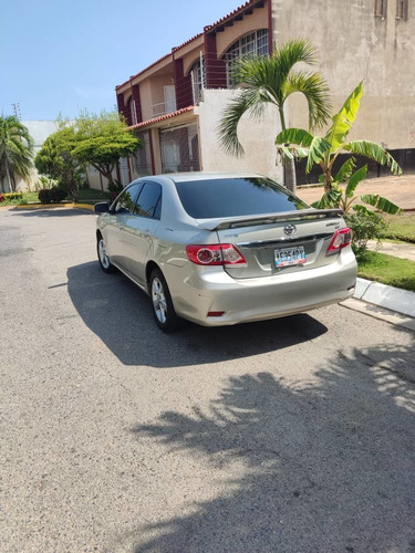 Imagen 2 de 15 de Toyota Corolla 2013 Toyota Xei Automatico